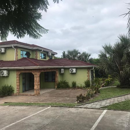 Sodwana Road Holiday Lodge Sodwana Bay Exterior foto